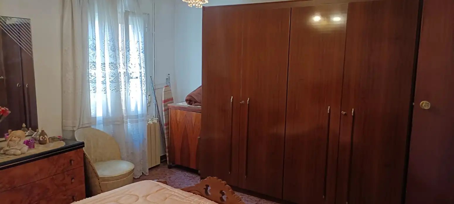 Dormitori de Casa o xalet en venda en Viguera amb Calefacció, Terrassa i Balcó