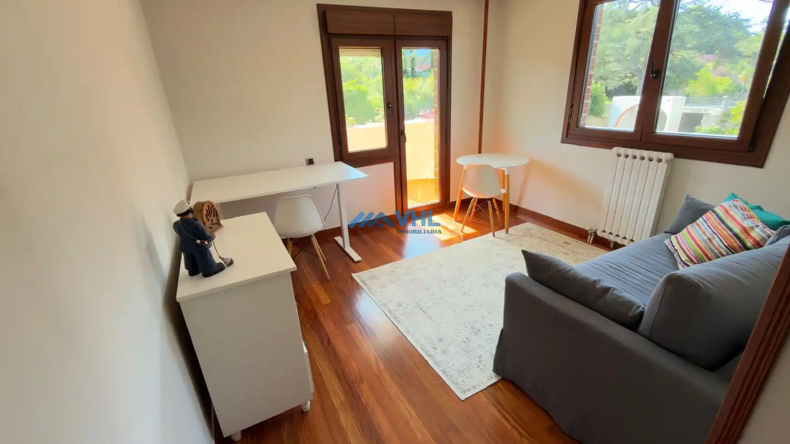 Sala d'estar de Pis de lloguer en Castro-Urdiales amb Calefacció, Jardí privat i Terrassa
