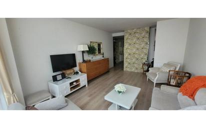 Living room of Flat for sale in Sabadell  with Balcony