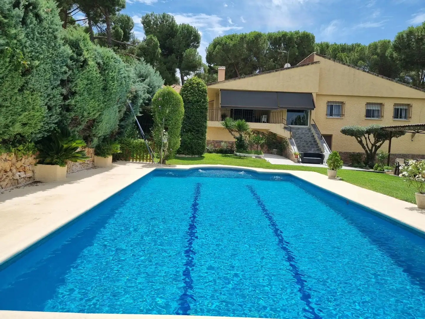 Piscina de Casa o xalet en venda en Boadilla del Monte amb Calefacció, Jardí privat i Terrassa