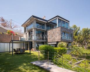 Vista exterior de Finca rústica en venda en Oropesa del Mar / Orpesa amb Aire condicionat, Calefacció i Jardí privat
