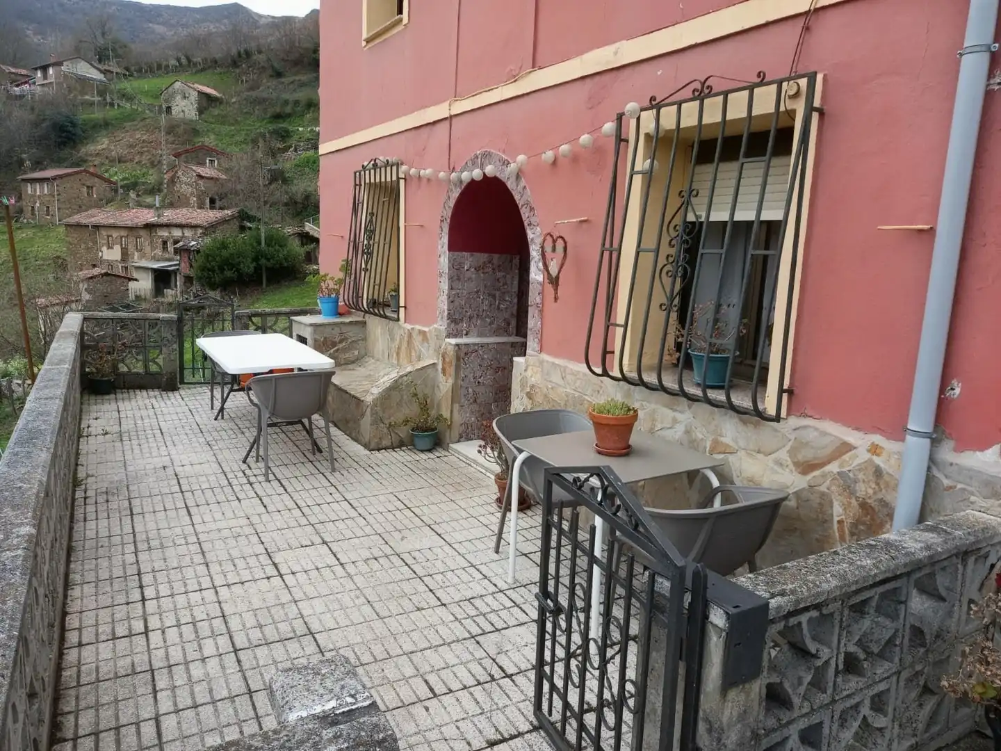 Terrasse von Einfamilien-Reihenhaus zum Verkauf in Langreo mit Heizung, Parkett und Terrasse