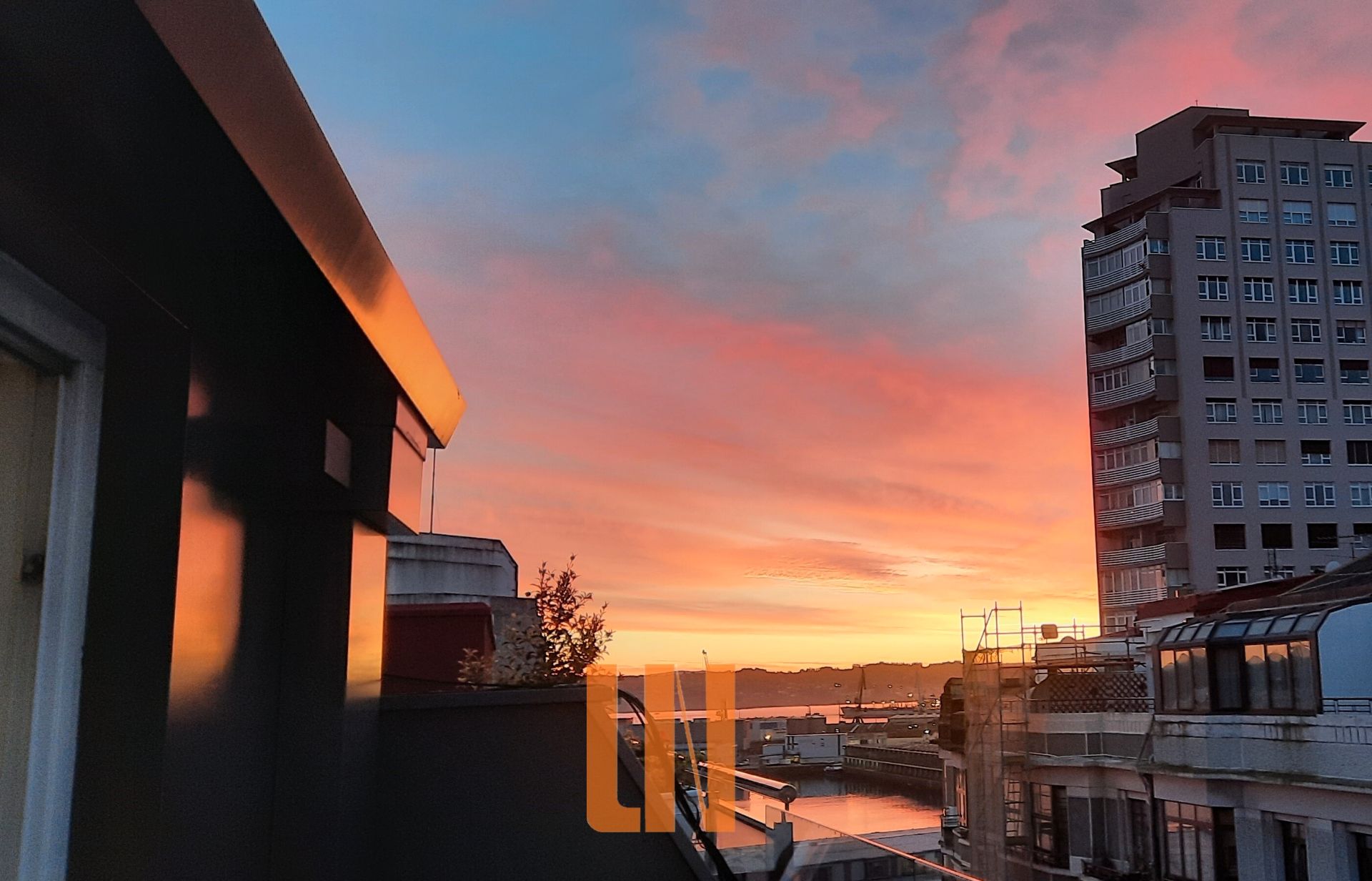 Exterior view of Flat for sale in A Coruña Capital   with Heating, Terrace and Storage room