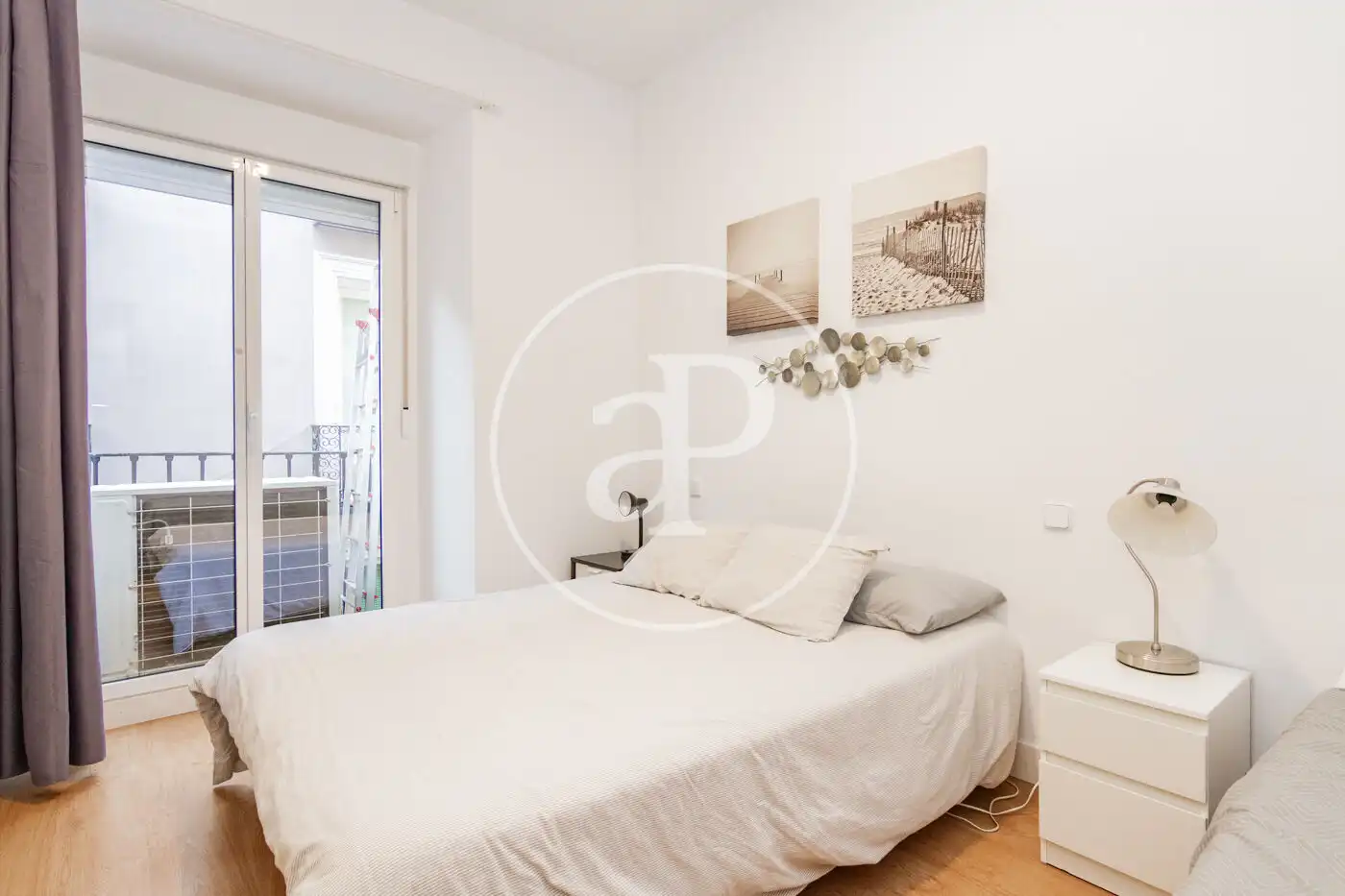 Bedroom of Flat for sale in Madrid  with Air Conditioner, Heating and Furnished
