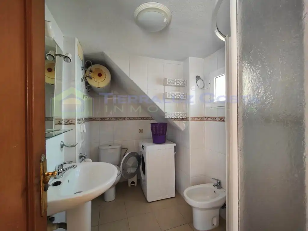 Bany de Casa o xalet en venda en La Antilla amb Jardí privat, Terrassa i Traster