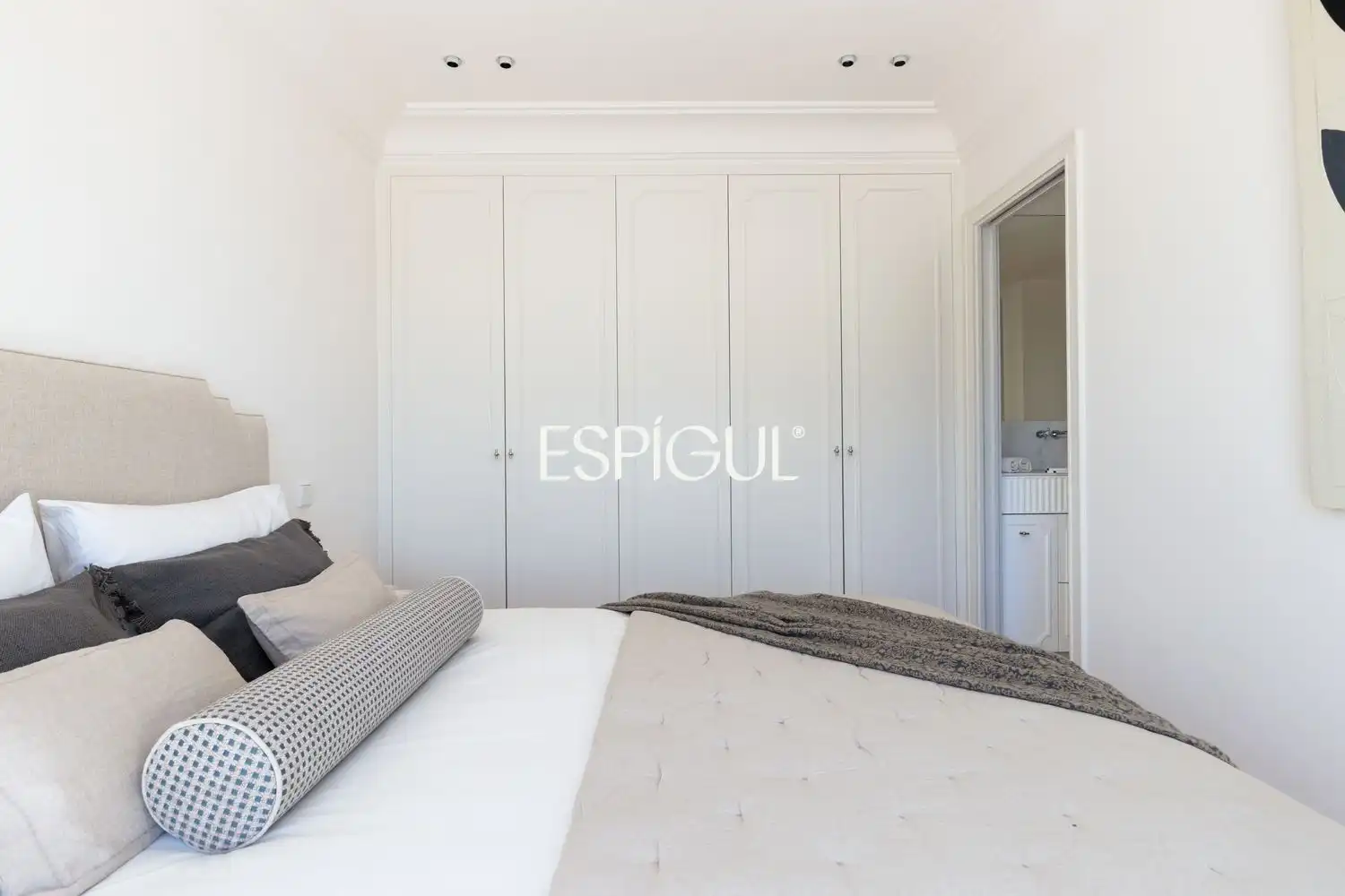 Schlafzimmer von Wohnung zum Verkauf in Madrid mit Klimaanlage, Heizung und Terrasse