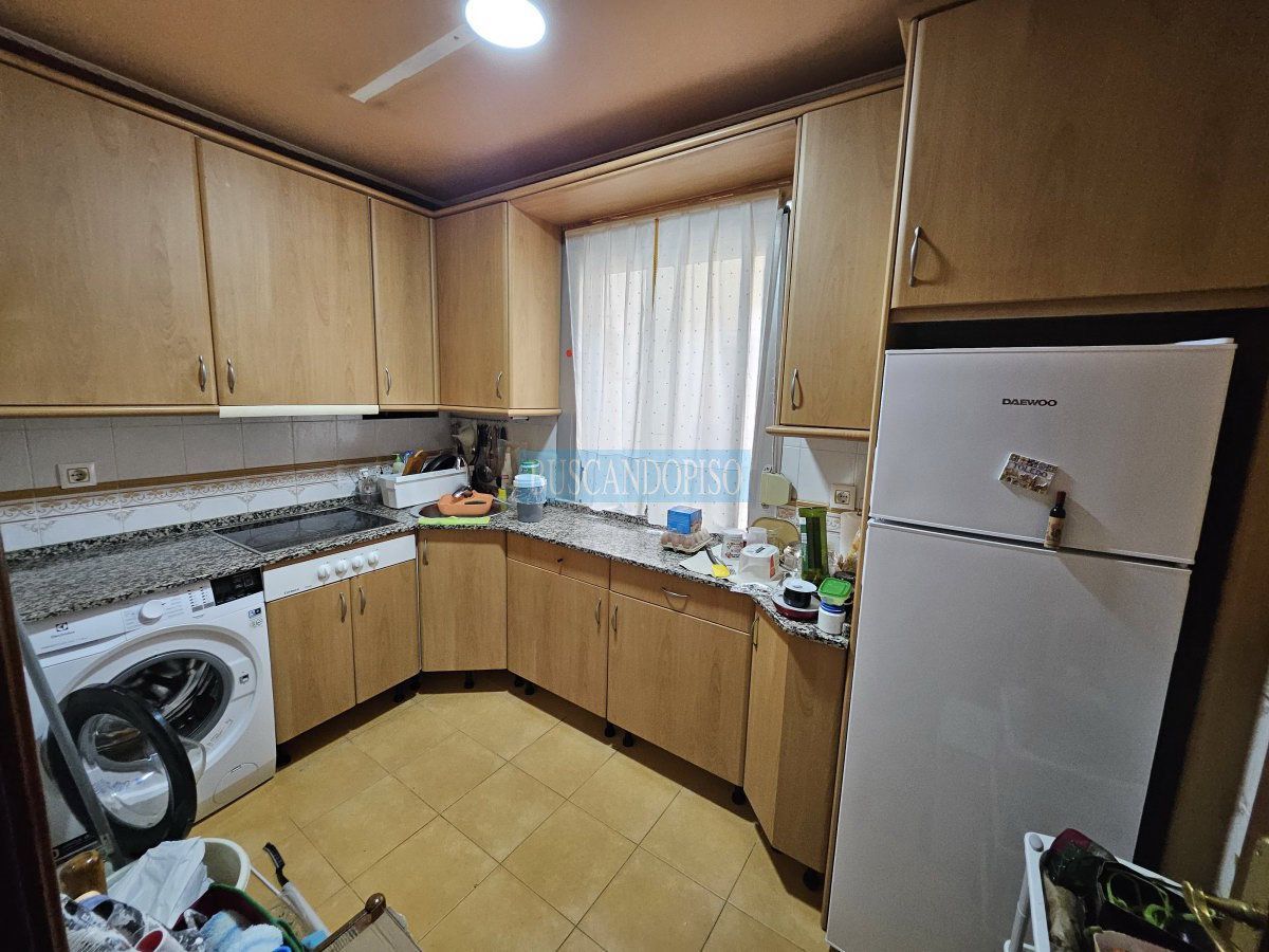 Cuina de Pis de lloguer en  Logroño amb Calefacció i Parquet