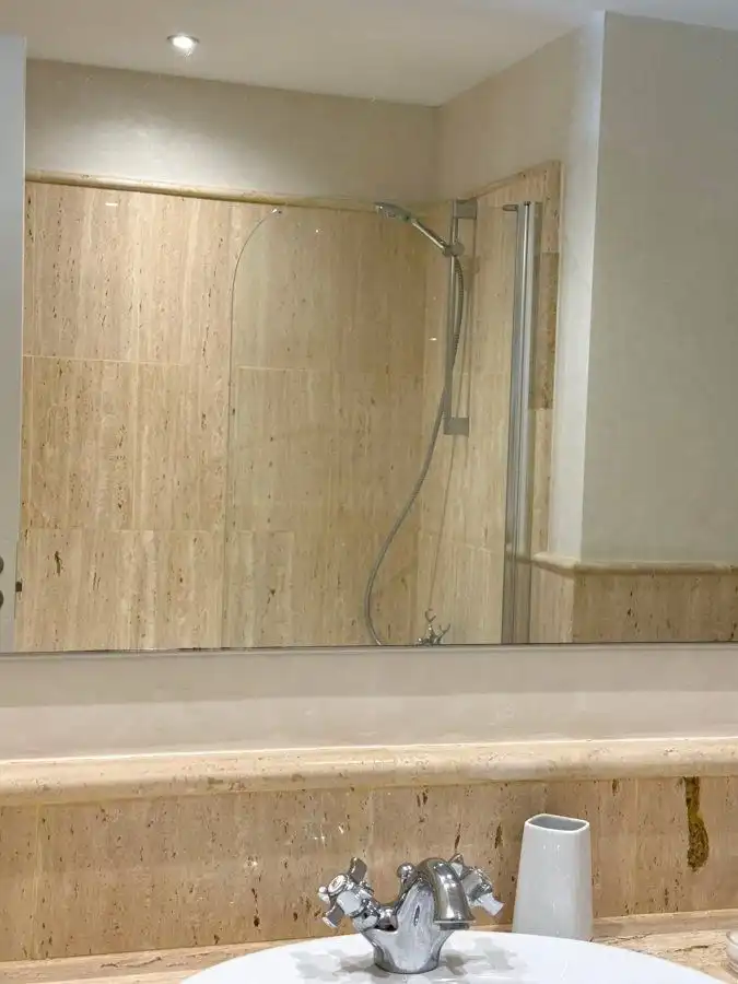 Bathroom of Apartments for rent in Sotogrande  with Air Conditioner, Heating and Terrace