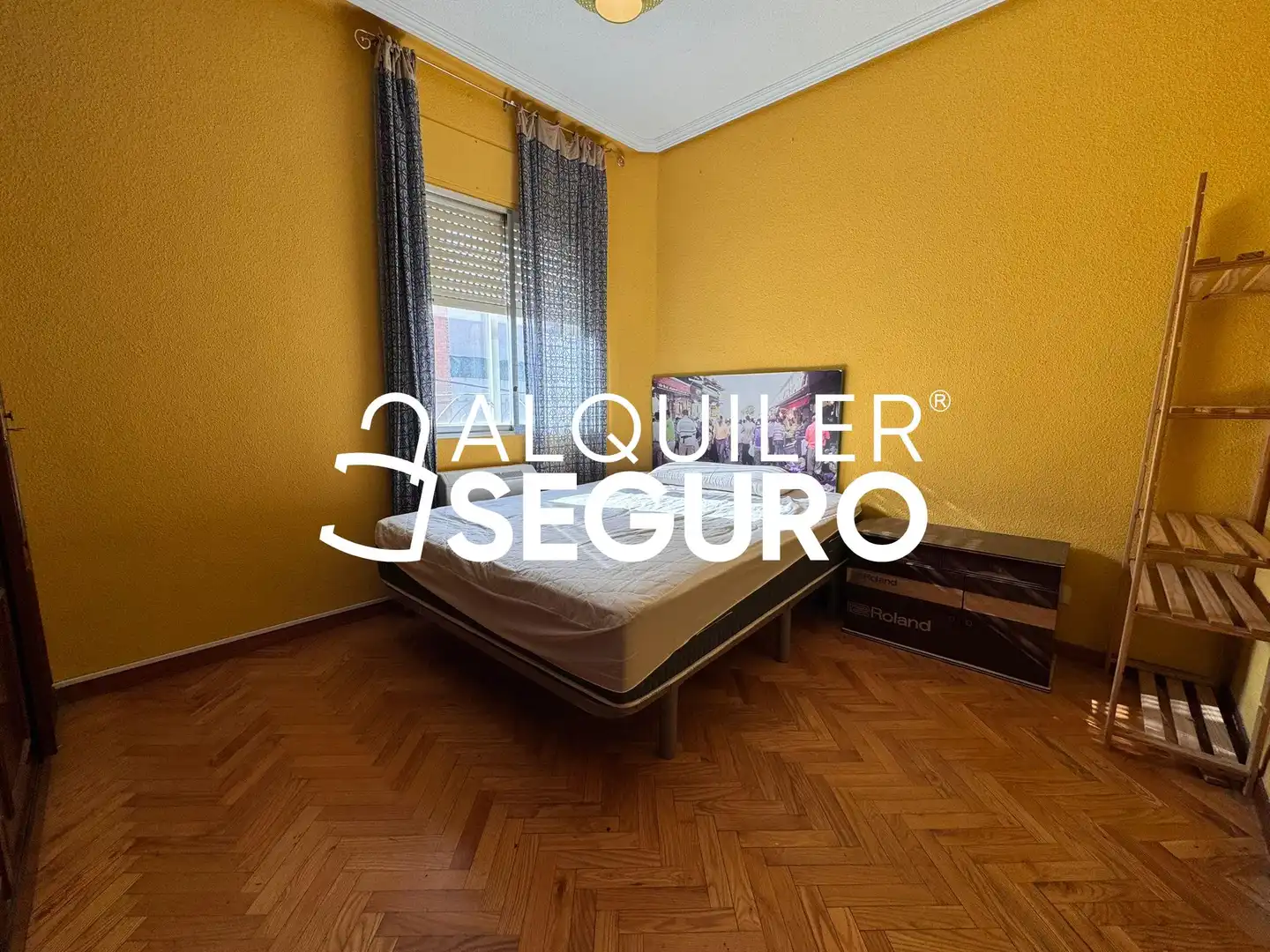 Bedroom of Flat for rent in Madrid  with Heating, Terrace and Furnished