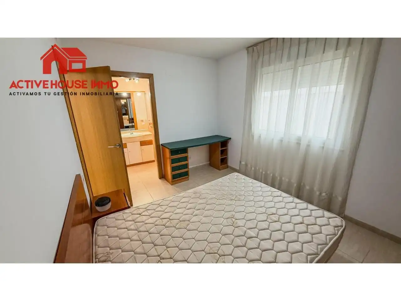 Schlafzimmer von Wohnung zum Verkauf in La Ràpita mit Klimaanlage, Heizung und Abstellraum