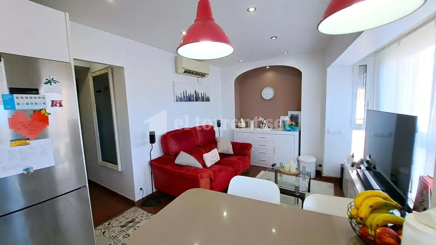 Sala de estar de Piso en venta en Mataró con Aire acondicionado, Parquet y Balcón
