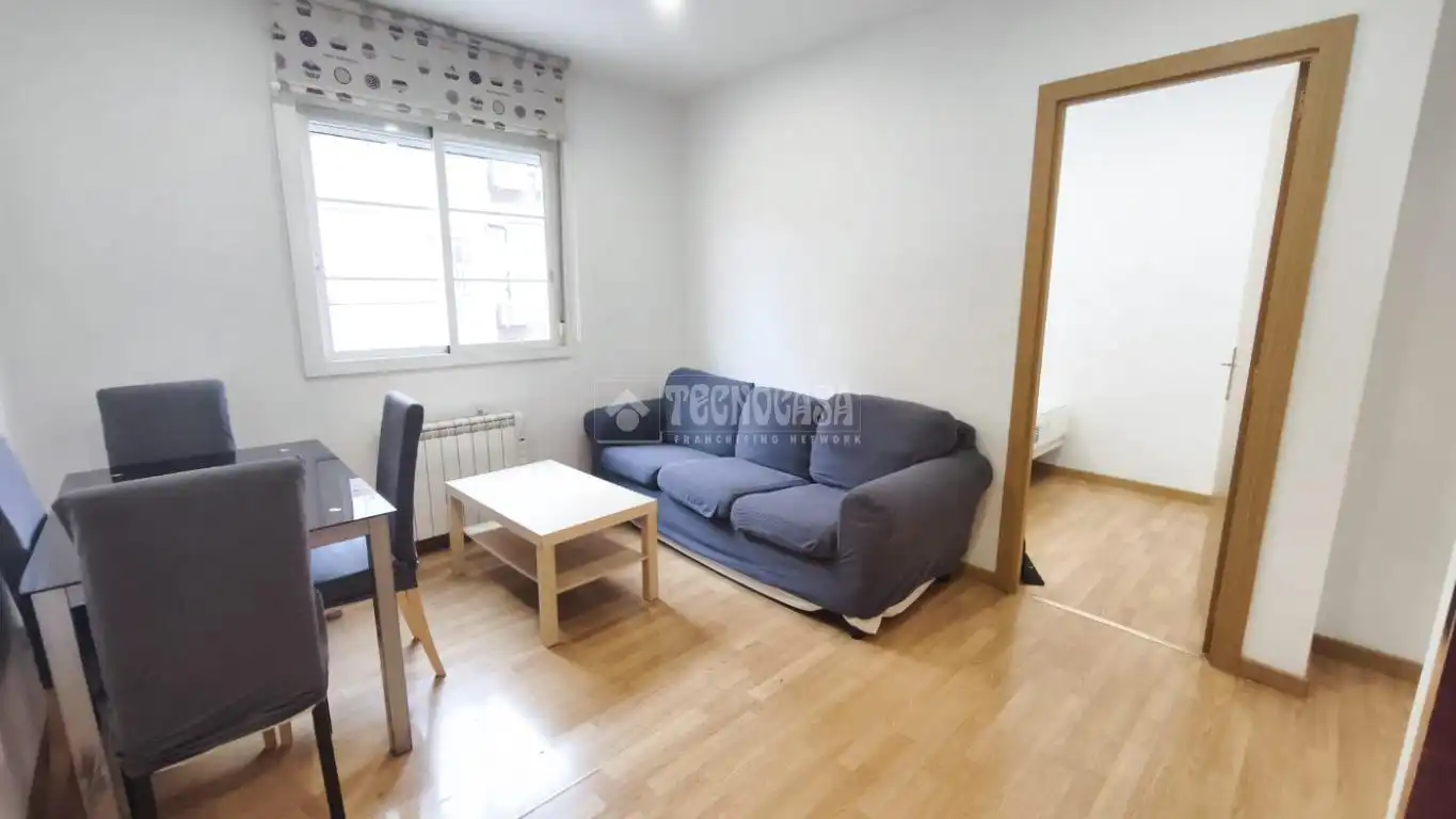Wohnzimmer von Wohnung zum Verkauf in Madrid mit Klimaanlage und Balkon