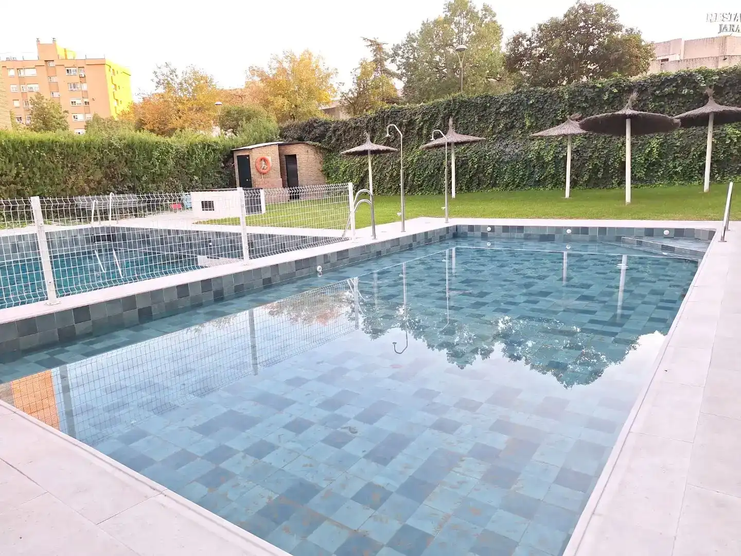Piscina de Piso en venta en Santa Eufemia