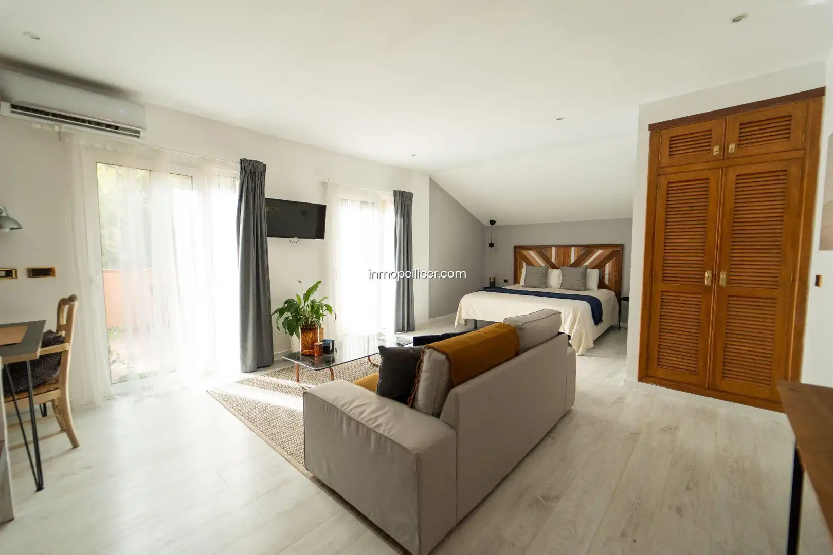 Schlafzimmer von Haus oder Chalet zum Verkauf in L'Alfàs del Pi mit Klimaanlage, Heizung und Privatgarten