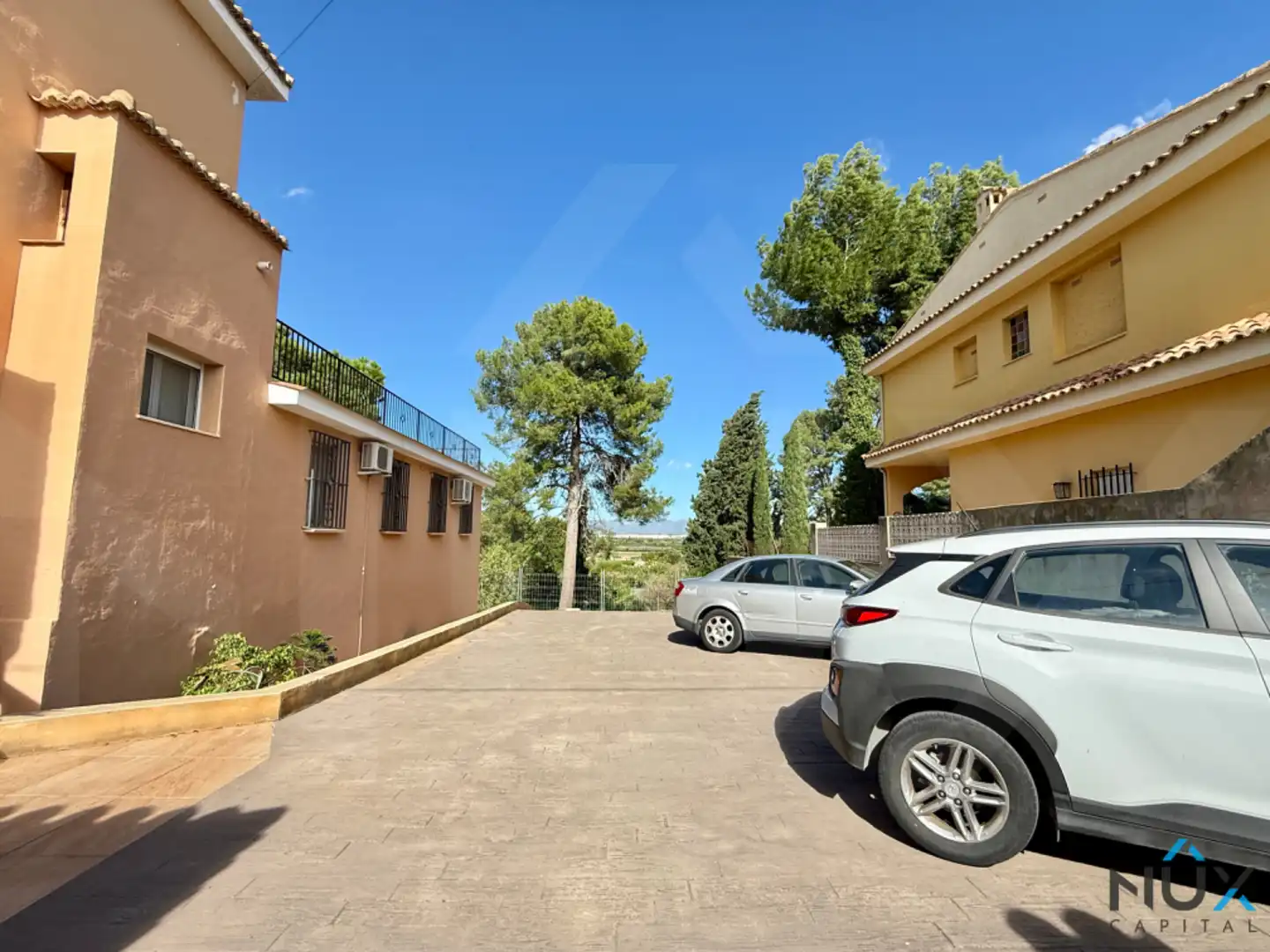 Aparcament de Casa o xalet en venda en Riba-roja de Túria amb Aire condicionat, Calefacció i Jardí privat