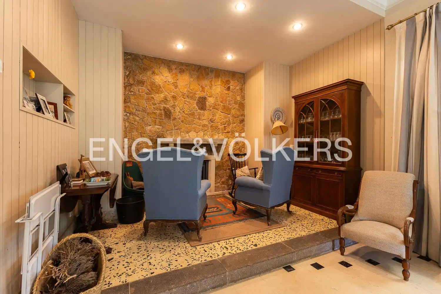 Sala d'estar de Casa o xalet en venda en Náquera amb Calefacció, Jardí privat i Terrassa