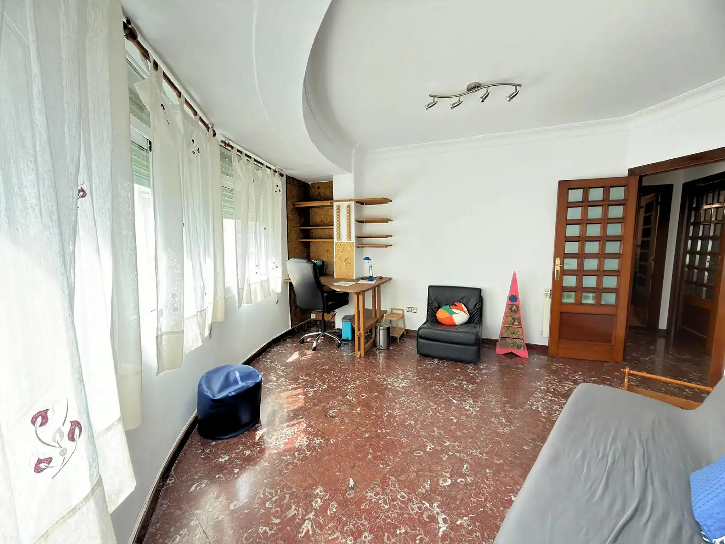 Sala d'estar de Pis en venda en Ferrol amb Calefacció, Moblat i Forn