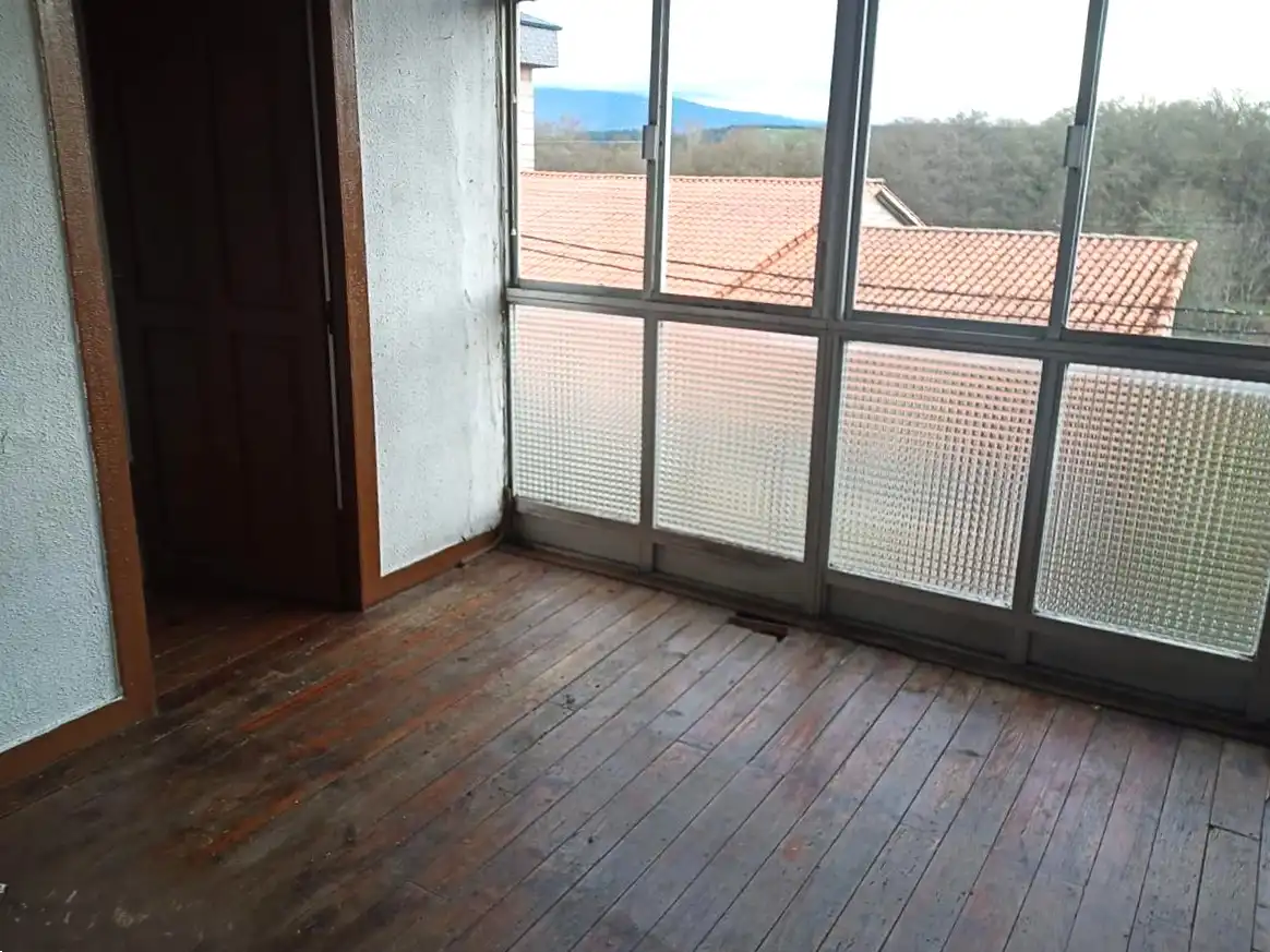 Dormitori de Local en venda en Baños de Molgas
