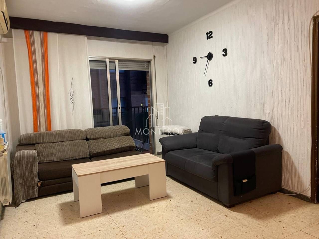 Sala d'estar de Pis en venda en Terrassa amb Aire condicionat, Calefacció i Balcó