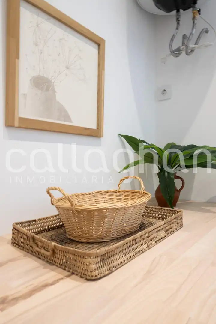 Erdgeschoss zum Verkauf in Valencia mit Terrasse