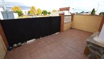 Terrace of Single-family semi-detached for sale in Yuncos  with Air Conditioner, Heating and Private garden