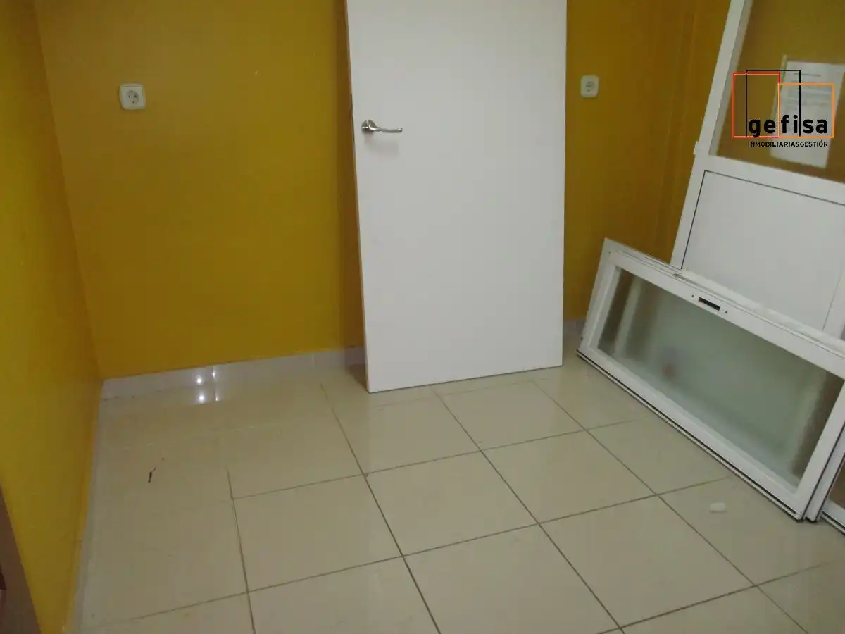 Local comercial de lloguer a Valdepeñas, imagen 3