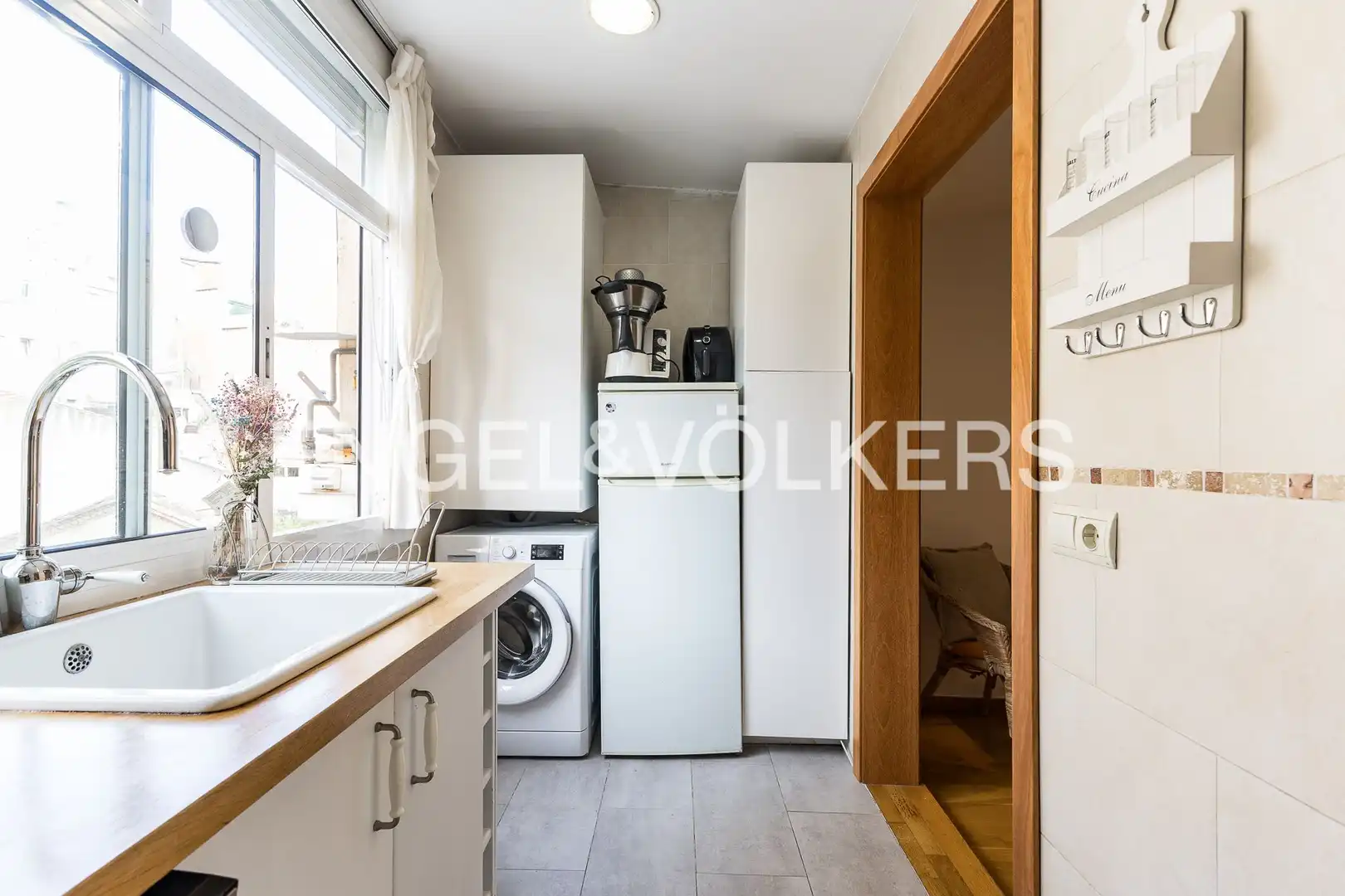 Kitchen of Flat for sale in Barcelona  with Heating, Parquet flooring and Balcony