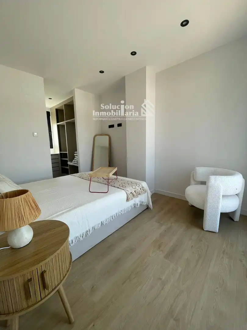 Casa adosada en venta en CALLE PEÑALARA, 14, Carbajosa de la Sagrada
