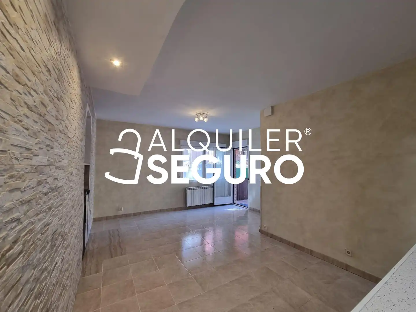 Sala d'estar de Pis de lloguer en Alpedrete amb Calefacció, Terrassa i Traster