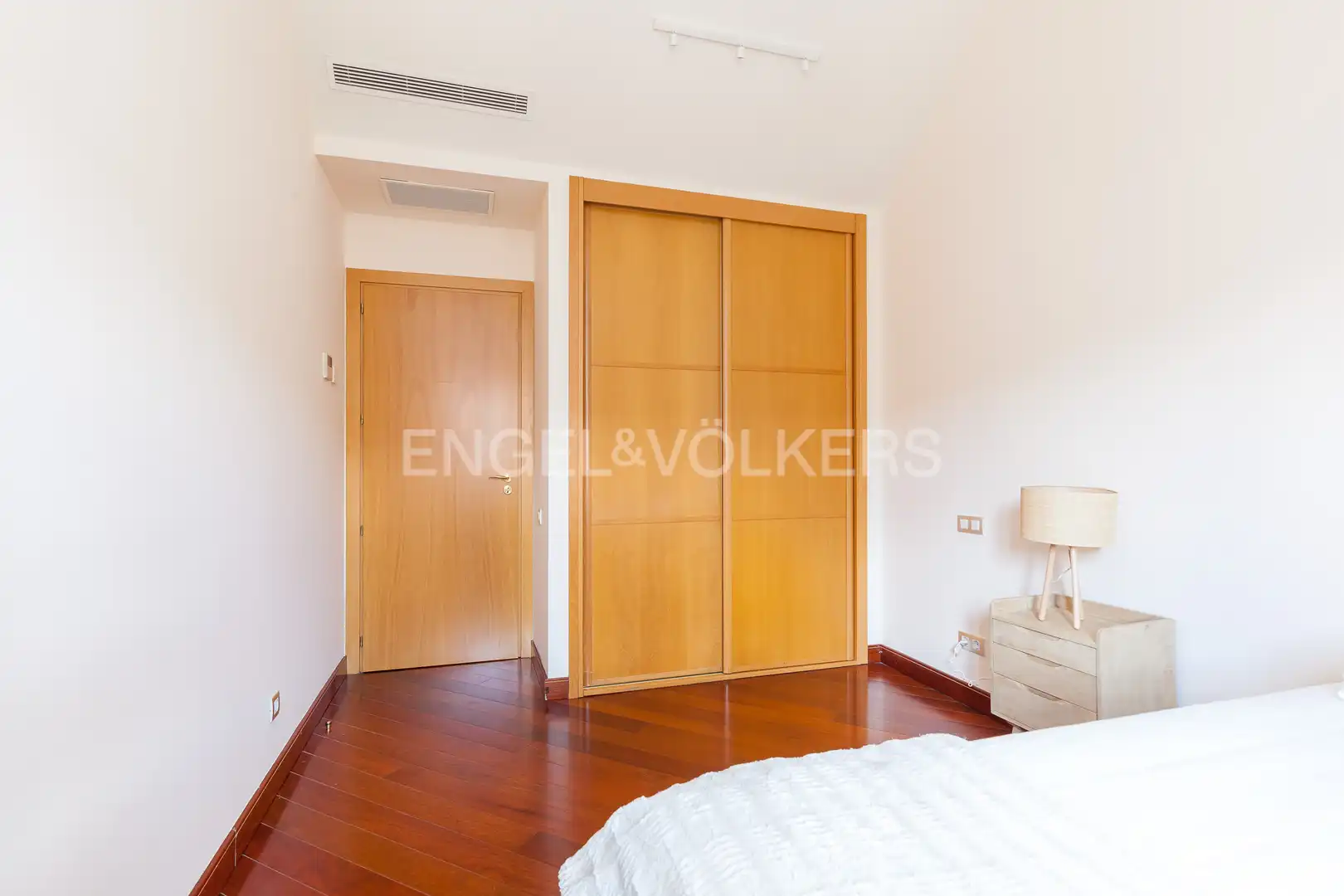 Habitación de Casa o chalet de alquiler en Pozuelo de Alarcón con Aire acondicionado, Calefacción y Jardín privado
