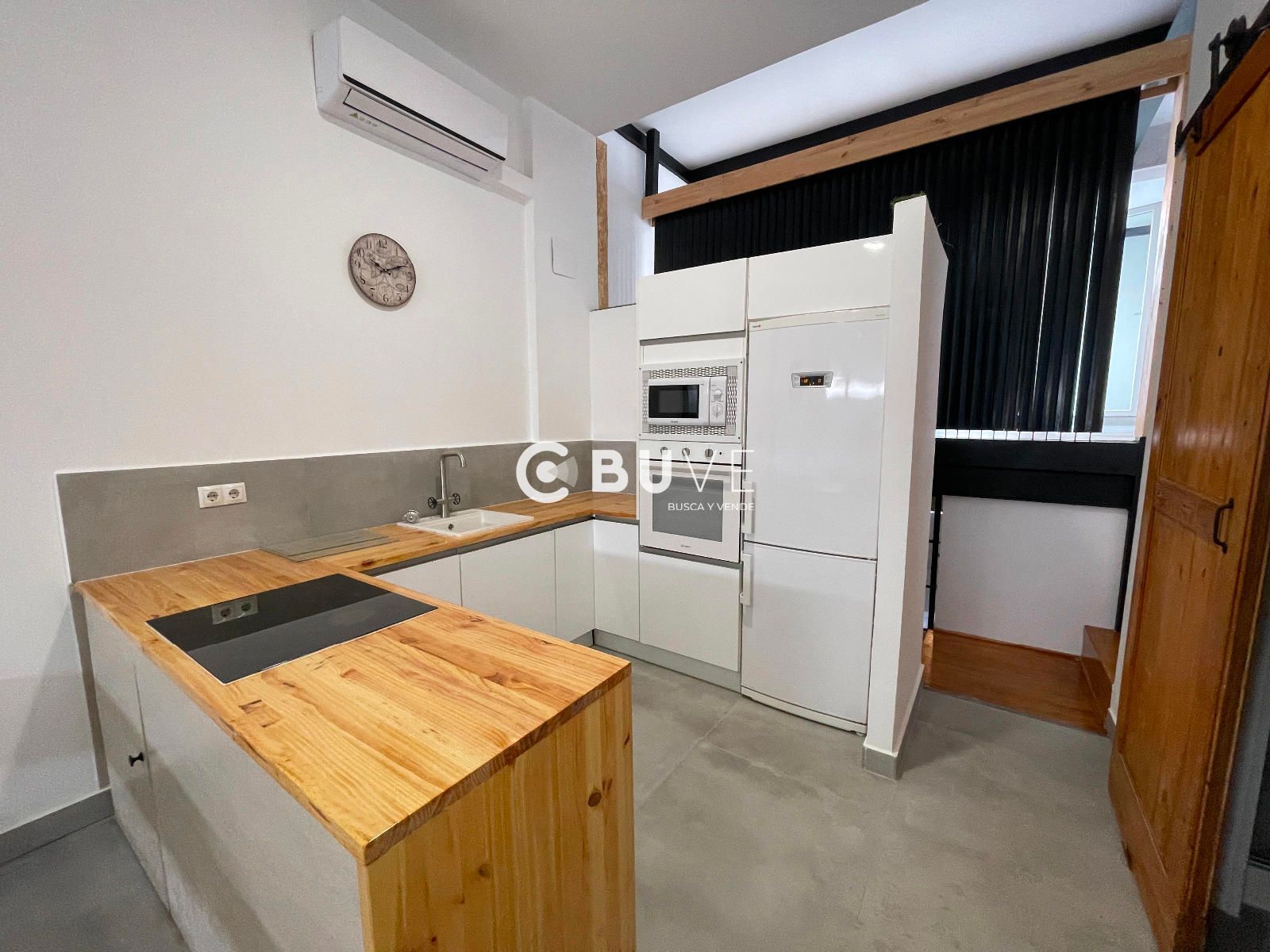 Kitchen of House or chalet for sale in  Sevilla Capital  with Air Conditioner, Terrace and Swimming Pool