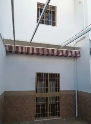 Vista exterior de Casa o chalet en venta en Lucena con Alarma