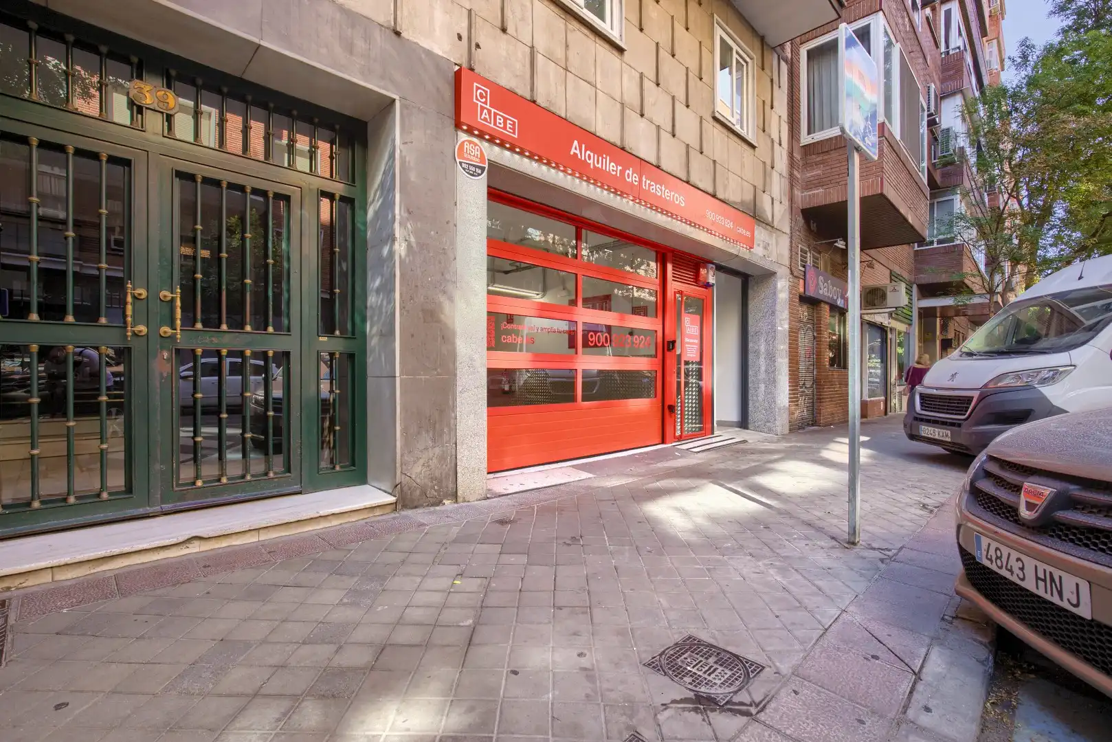Exterior view of Storage room for rent in Madrid  with Alarm