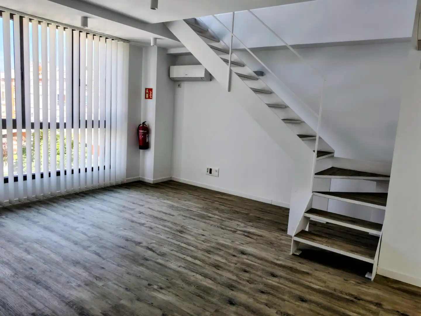 Büro zur Miete in Madrid mit Klimaanlage und Internet