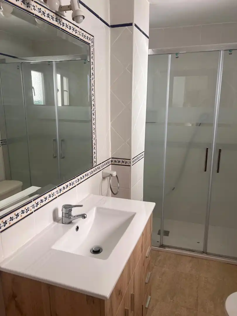 Baño de Piso de alquiler en Ronda con Amueblado