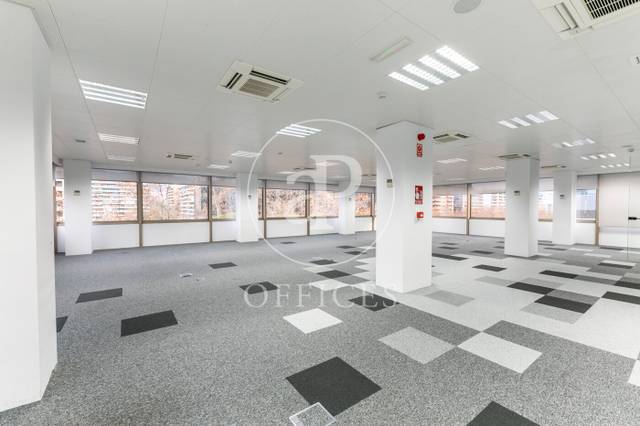 Oficina en Alquiler en Avinguda Diagonal en Barri de les Corts