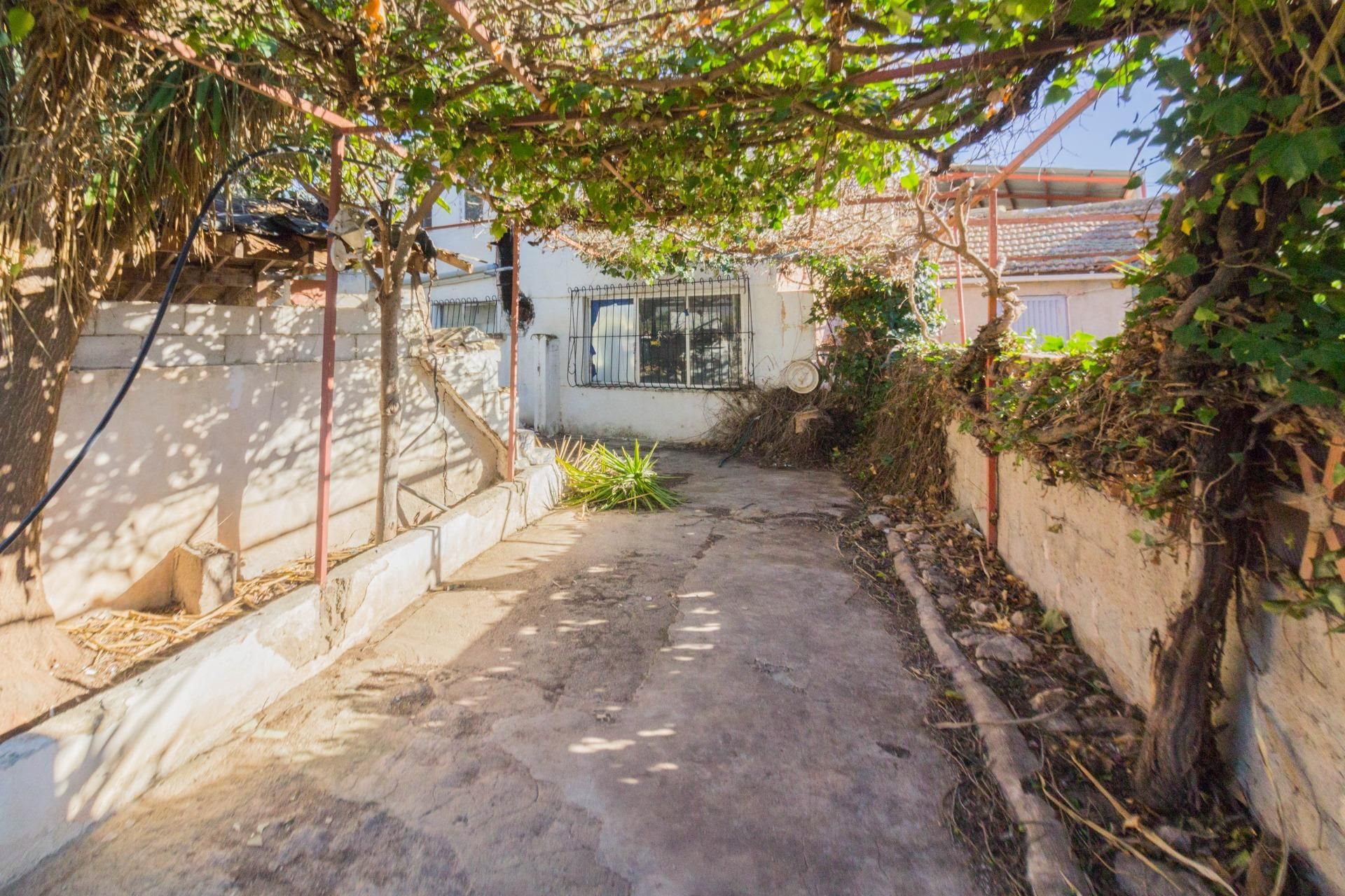 Jardí de Finca rústica en venda en Orihuela amb Jardí privat, Terrassa i Piscina