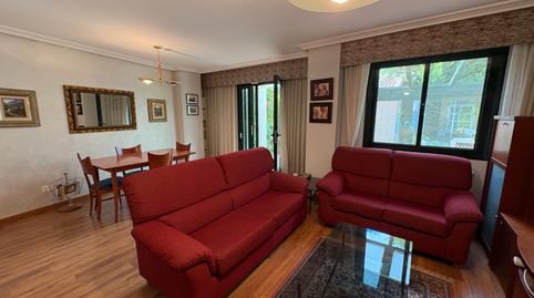 Foto 5 de Casa adosada en venta en Calle Pórtico, Simancas, Valladolid