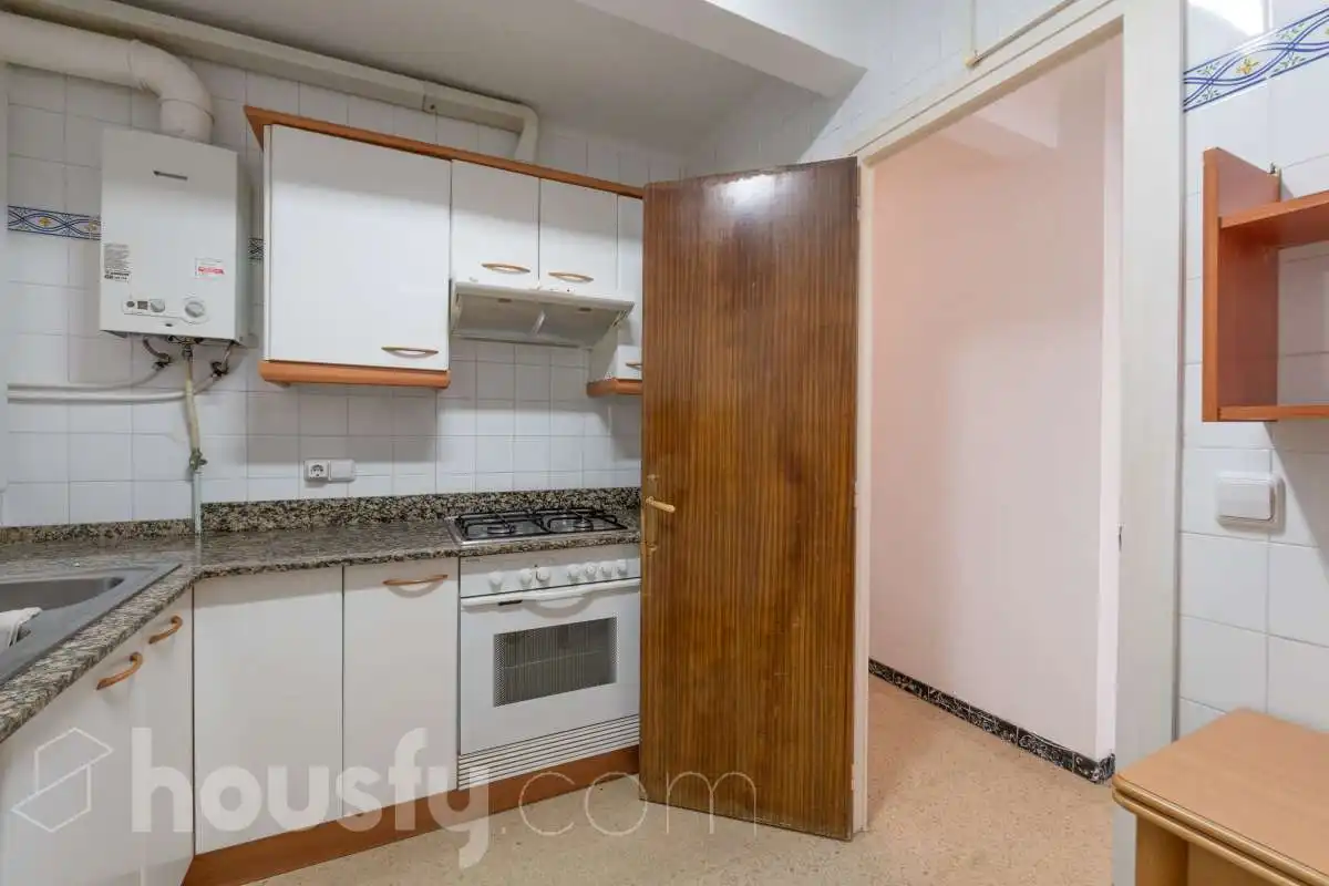 Cocina de Piso en venta en Vilanova i la Geltrú con Calefacción, Terraza y Balcón