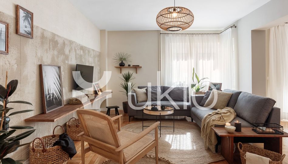 Apartamento de alquiler en Calle de Rafael Calvo, Almagro - Imagen 2
