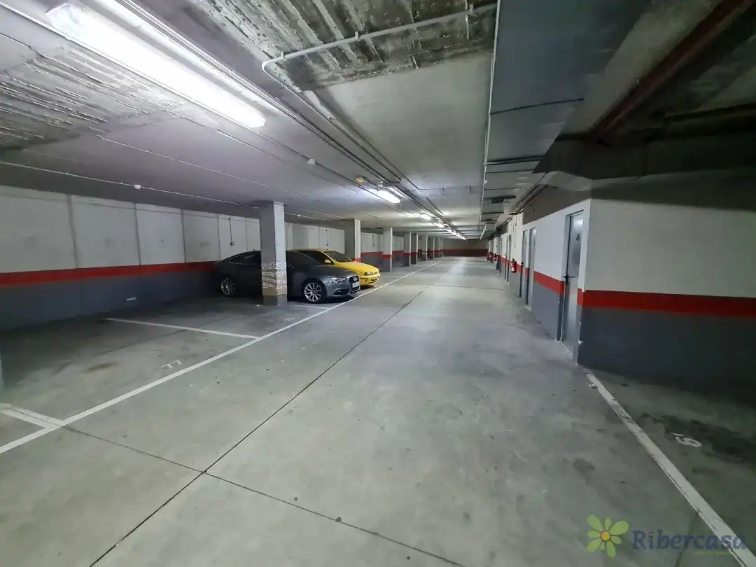 Parking de Ático en venta en Tudela con Calefacción, Terraza y Balcón