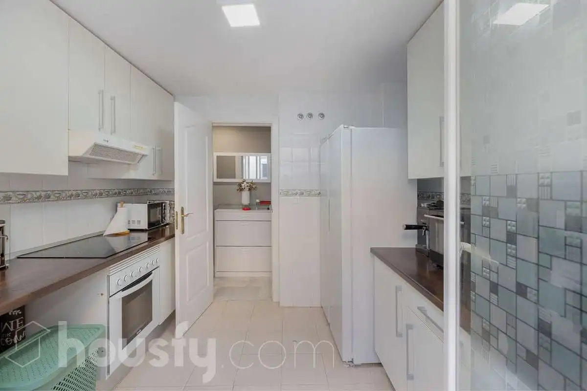 Kitchen of Flat for sale in Doña Julia Golf