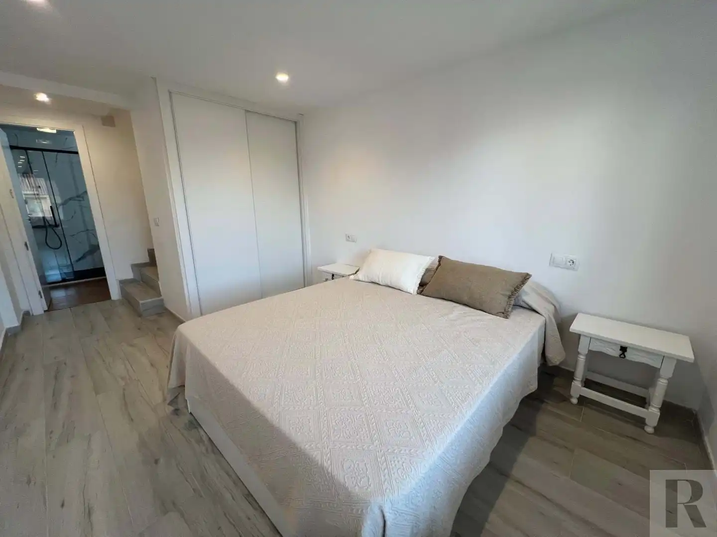 Dormitori de Dúplex en venda en Marbella amb Terrassa, Moblat i Balcó