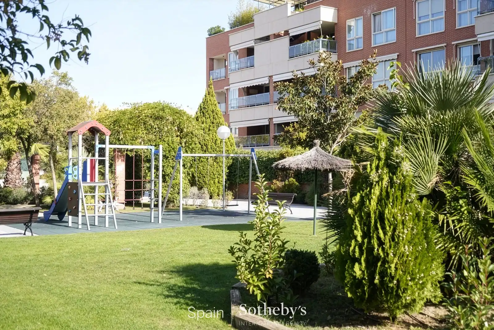 Jardí de Apartament de lloguer en Pozuelo de Alarcón amb Aire condicionat, Calefacció i Terrassa