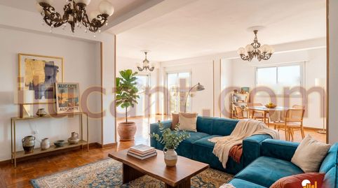 Foto 3 de Piso en venta en Benalúa, Alicante / Alacant