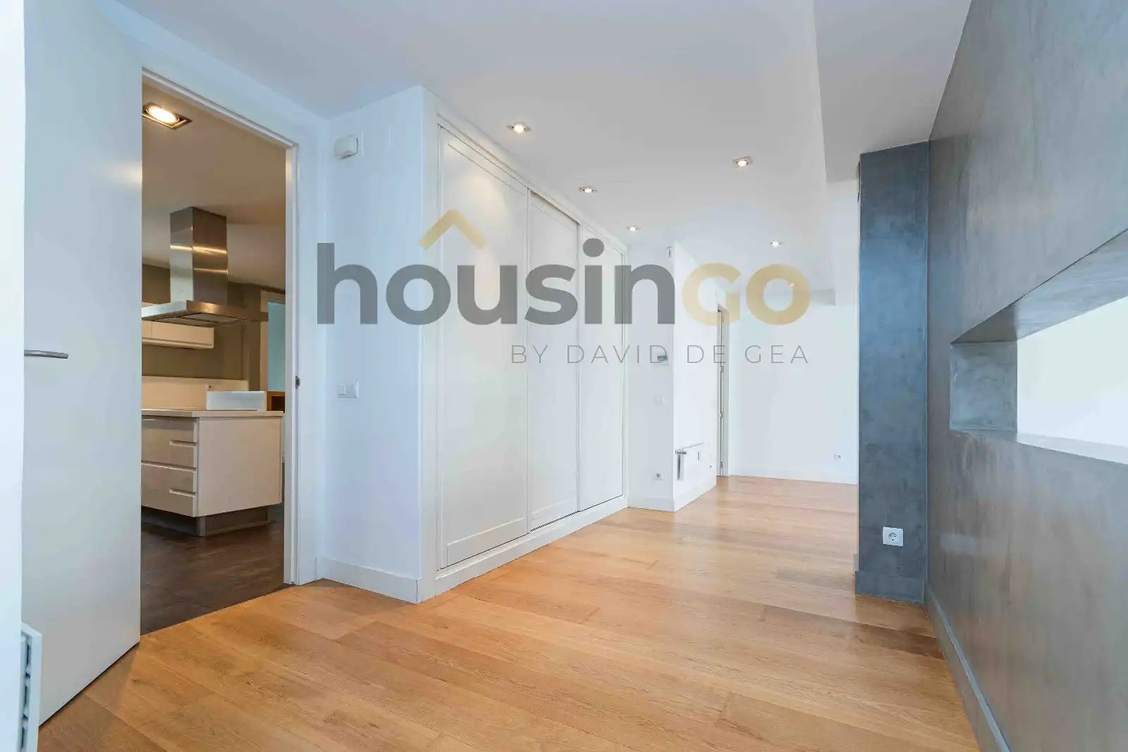 Bedroom of Flat for rent in Madrid  with Air Conditioner, Heating and Terrace