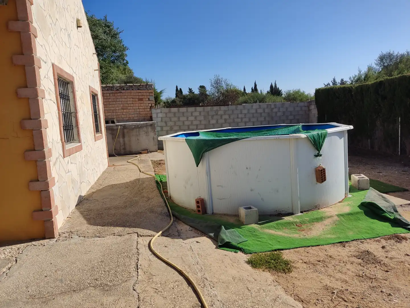 Piscina de Finca rústica en venda en Medina Sidonia amb Calefacció, Jardí privat i Terrassa