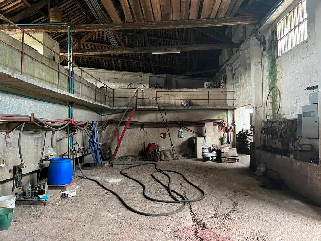 Nau industrial de lloguer en Padrón