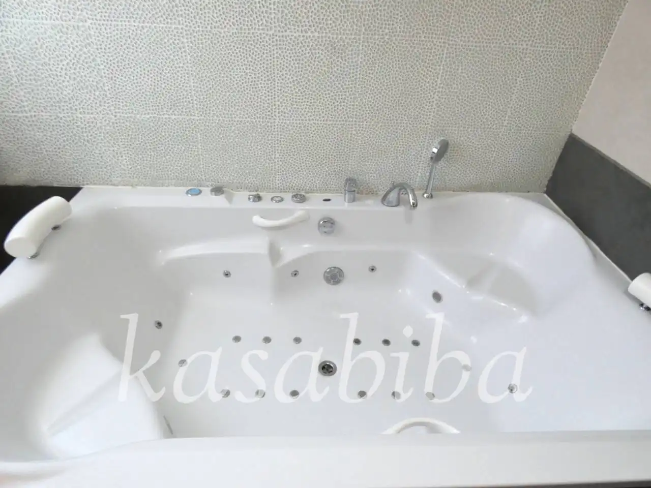 Bathroom of Detached homes for sale in L'Eliana  with Air Conditioner, Heating and Private garden