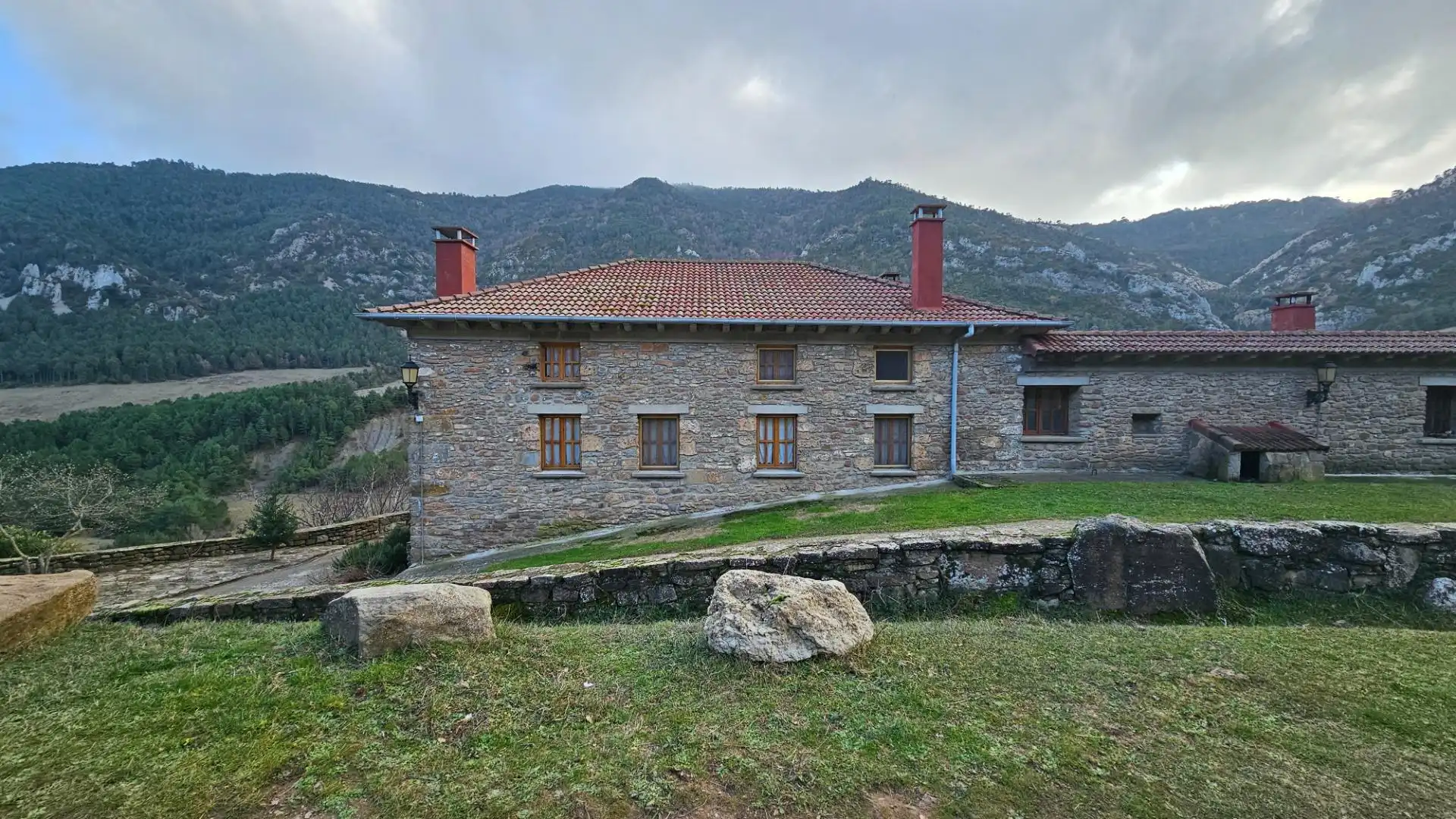 Vista exterior de Casa o chalet en venta en Las Peñas de Riglos con Jardín privado, Terraza y Trastero
